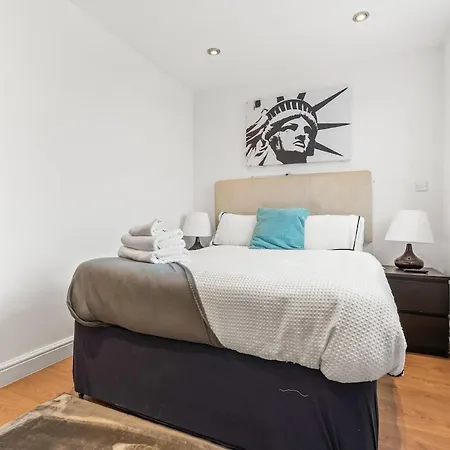 Spacious 1 Bedroom Apartment