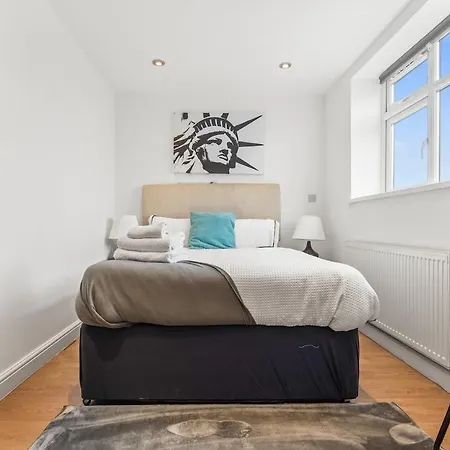 Spacious 1 Bedroom * Birmingham