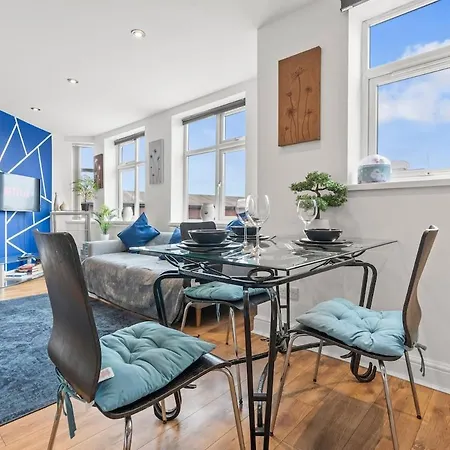 Spacious 1 Bedroom Apartment