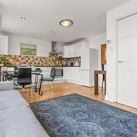 Spacious 1 Bedroom Birmingham